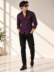 Signature classic Wine shirt