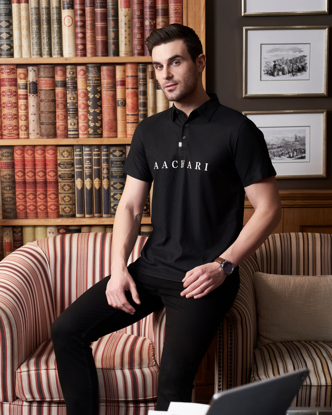 Signature Black Collar