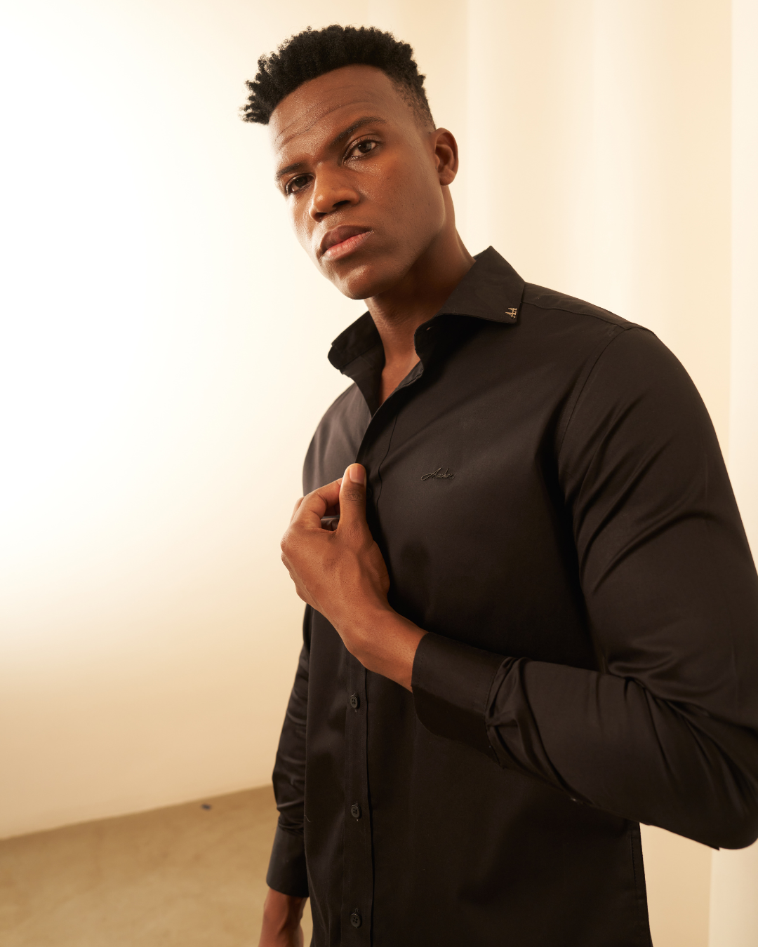 Men’s Slim Fit All Black Shirt