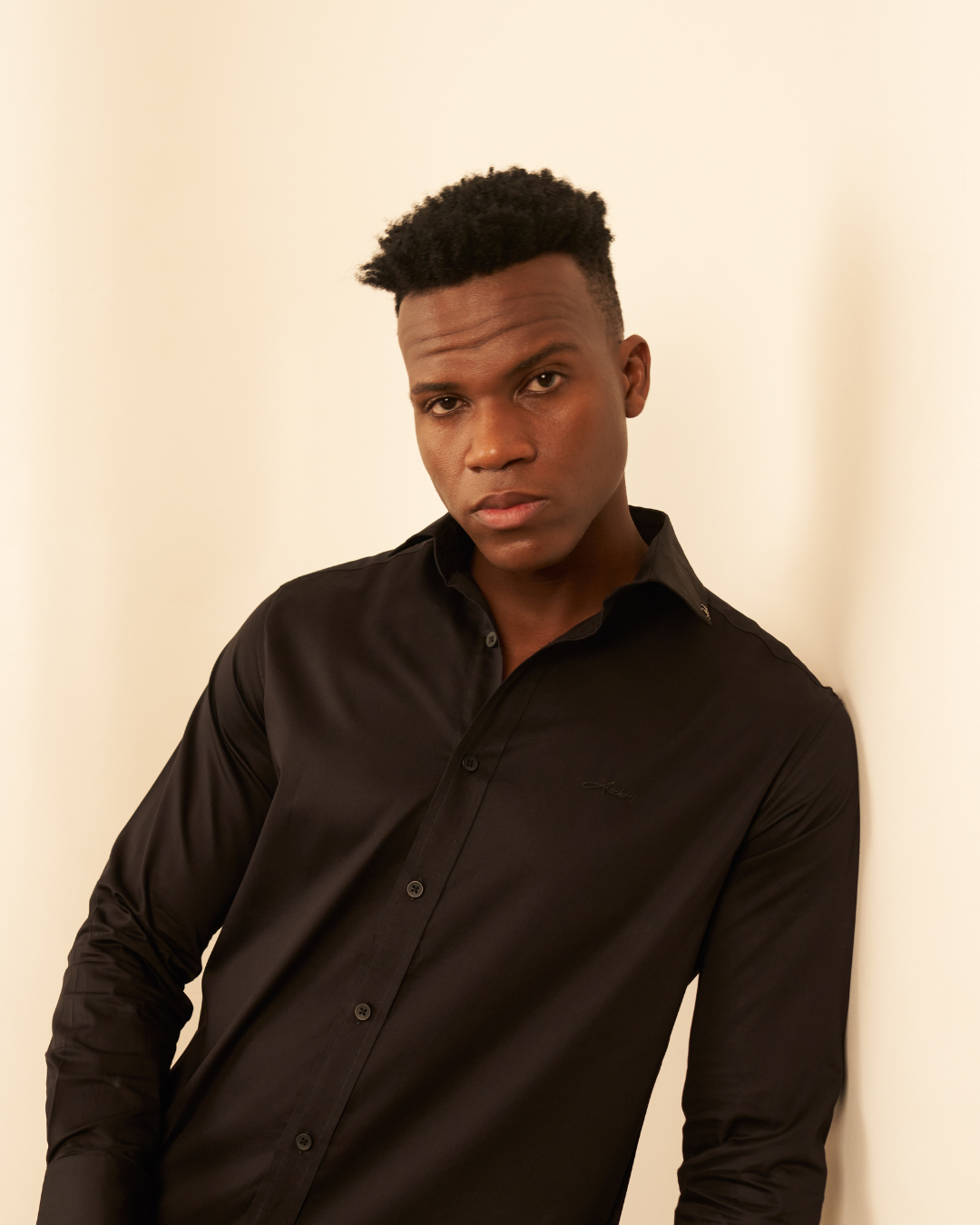 Men’s Slim Fit All Black Shirt