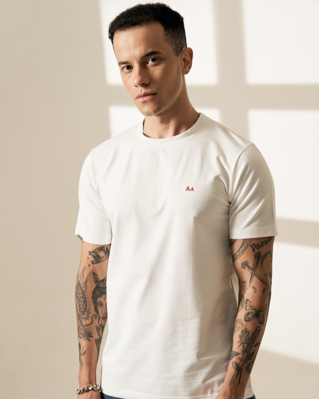 Aachari Classic White T-shirt