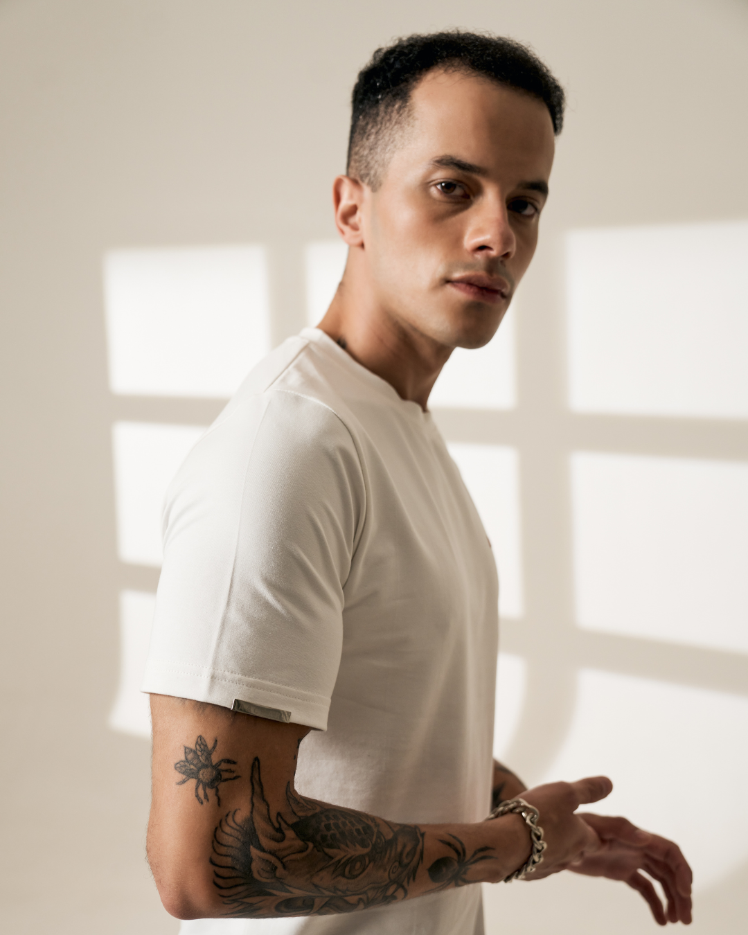 Aachari Classic White T-shirt