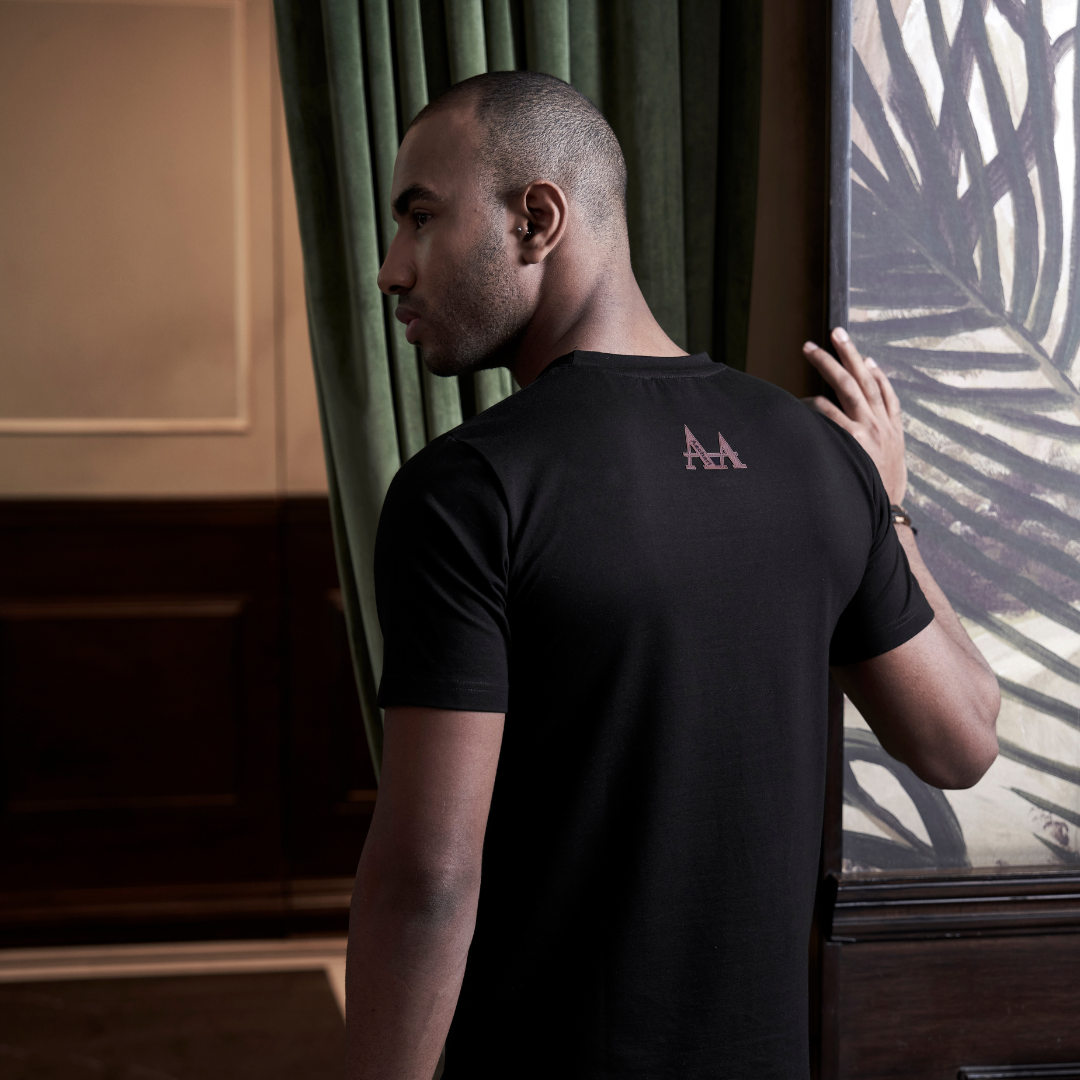 Signature Men's Black T-Shirt