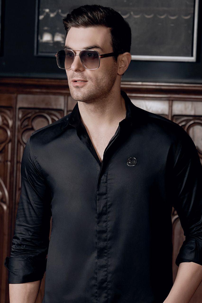 Aachari Sophisticated Black Full Sleeves